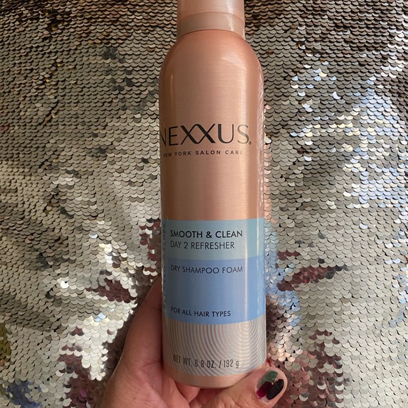 Nexxus Smooth & Clean Day 2 Refresher Dry Shampoo Foam Size 6.8 oz - Picture 6 of 6